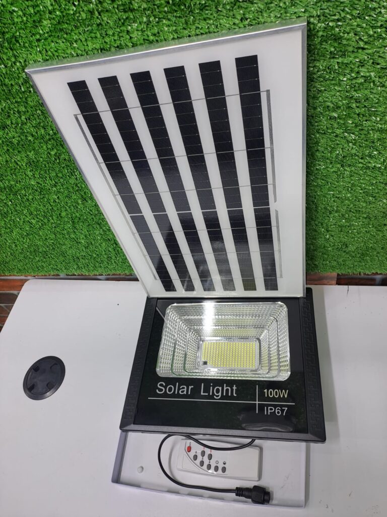 100W solar flood light with 8W monocrystalline solar panel and 5000mAh battery