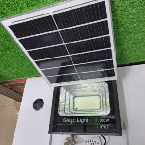 300W solar flood light with 18W monocrystalline solar panel and 15000mAh battery